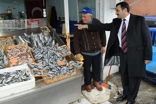 Mustafa Kara engelky ve Kplce'de esnaflar ziyaret etti