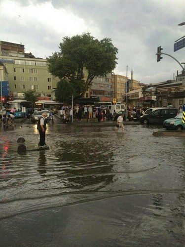 skdar'da deniz ile kara i ie geti