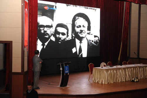 ''Trkiye'nin Hocas'' Necmettin Erbakan'a skdar'da vefa gecesi