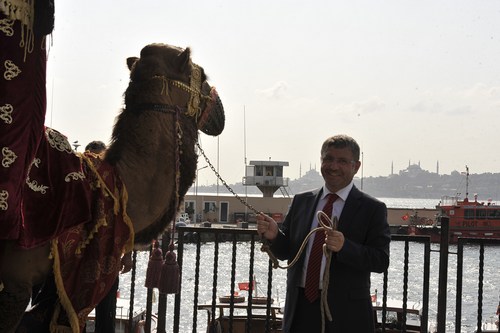 skdar'dan kutsal topraklara 99 yl sonra tarihi yolculuk yeniden yapld