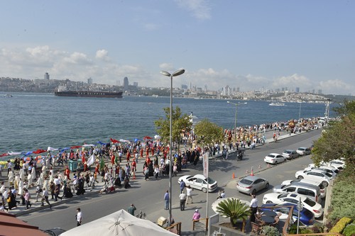 skdar'dan kutsal topraklara 99 yl sonra tarihi yolculuk yeniden yapld