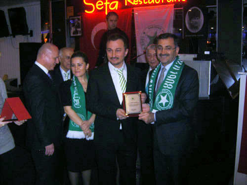 skdar Anadolu 1908 dayanma gecesi amlca Sefa Restaurant'ta dzenlendi