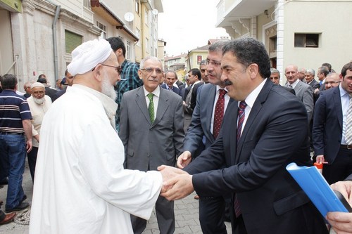 skdar Aziz Mahmut Hdayi Camii restore edilerek yeniden ibadete ald