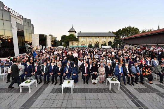 Hilmi Trkmen'in kz Betl Trkmen ile Burak Ak yaamlarn birletirdi