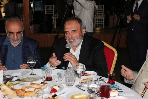 skdar Protokol, iftar programnda bulutu