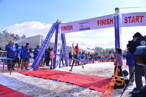 skdar Belediyesi Atletizm takm 5.'inci kez Avrupa ampiyonu