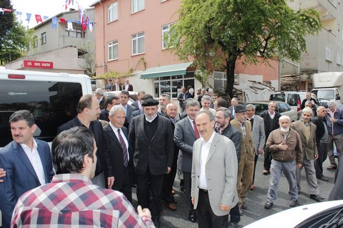 skdar Belediyesi tarafndan yaptrlan amlktepe Camii dualarla ibadete ald