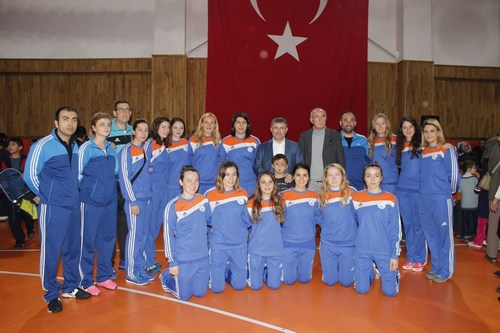 skdar Belediyesi K Spor Okullarn hizmete at