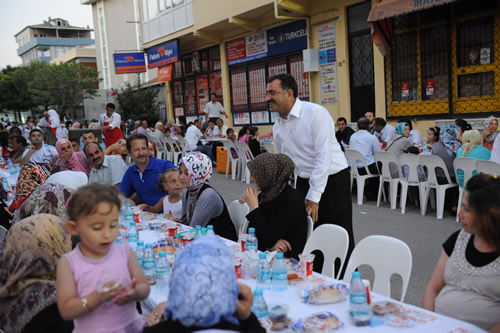 Sokak iftarlar nalan'da balad