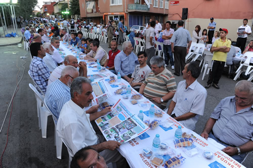 Sokak iftarlar nalan'da balad
