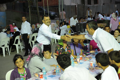 Sokak iftarlar nalan'da balad