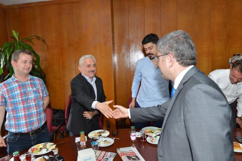 Hilmi Trkmen, skdar Yerel Basn temsilcilerini misafir etti