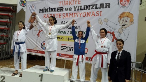 skdar Belediyesi Spor Kulb'nn sporda kazand baarlara her gn bir yenisi ekleniyor.