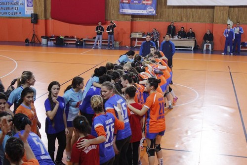 skdar Belediyespor, Bursagn'n 2 farkl skorla yendi