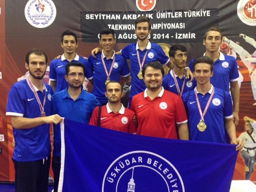 skdar Belediyespor Taekwondo ampiyonas'nda dlleri toplad