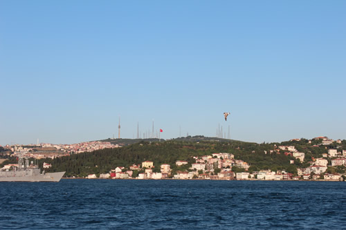 skdar Belediyesi ''3. Martlara Simit Atma enlii''