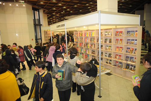 23 Nisan Ulusal Egemenlik Haftas ve ocuk Bayram etkinlikleri kapsamnda skdar ocuk Kitaplar Fuar ald.