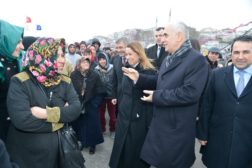 skdarllar Hamsi ve Horon'a doydu