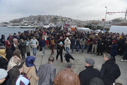 skdarllar Hamsi ve Horon'a doydu