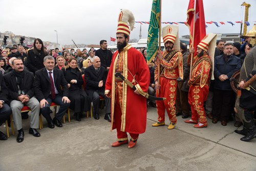 skdarllar Hamsi ve Horon'a doydu