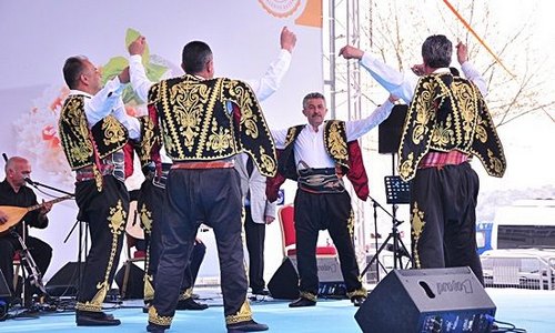 skdarllar'dan pilav festivaline youn ilgi