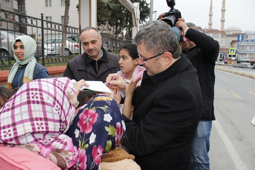 Dost Kervan skdar'dan Suriye'ye Uzanan Karde Eli yardm kampanyas amacna ulat