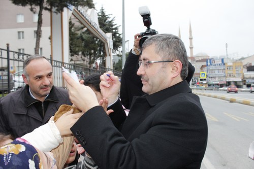 Dost Kervan skdar'dan Suriye'ye Uzanan Karde Eli yardm kampanyas amacna ulat