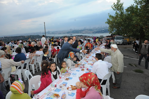 Kirazltepe Mahallesi sokak iftar