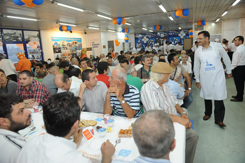 skdar'da Ramazan'n ilk iftar