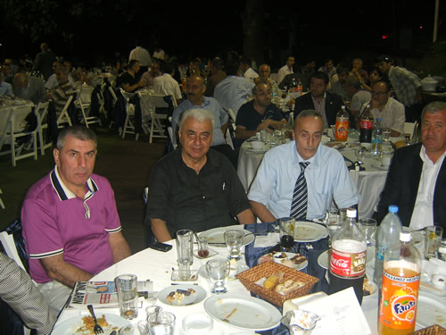 skdar Rizeliler Dernei iftar yemei