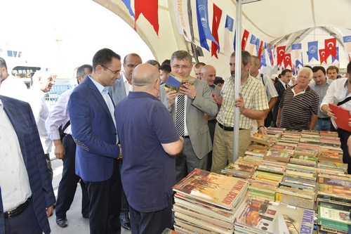 1. skdar Sahaf Festivali dzenlenen trenle ald