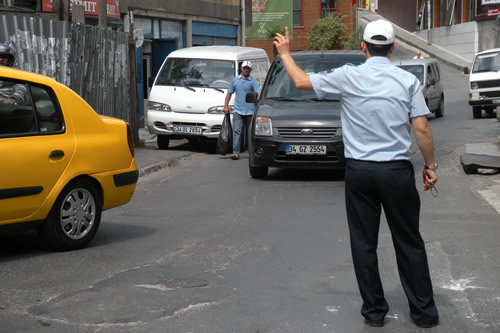 Uncular caddesi prestij yol almas