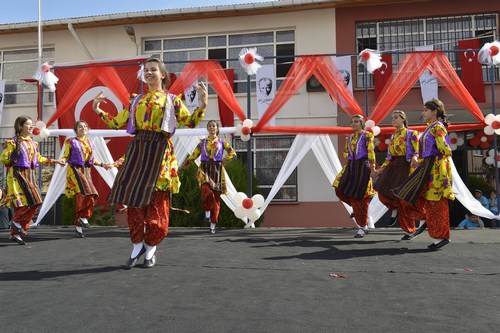 skdar'da 2014-2015 Eitim-retim yl trenle balad