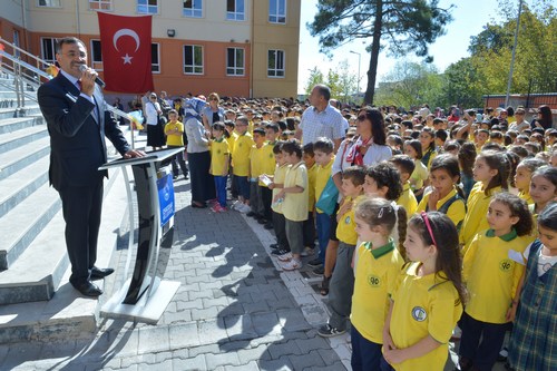 skdar'da 2013-2014 Eitim ve retim dneminin al amlca'da yapld