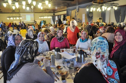 skdar'daki annelerden Dou'daki annelere bar mektubu