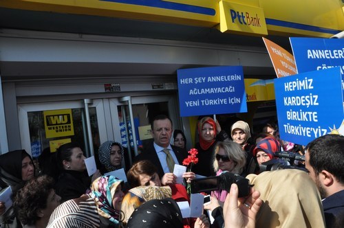 skdar'daki annelerden Dou'daki annelere bar mektubu