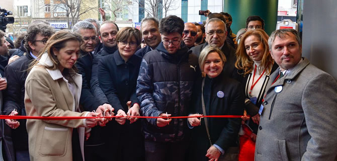 CHP skdar le Bakanl yeni binas hizmete ald