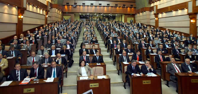 stanbul Belediye Meclisi'nde partilerin ye saylar belli oldu