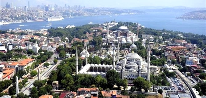 stanbul'a 10 ayda 10 milyon turist geldi