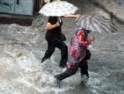 stanbul'u lodos ve yamur vurdu