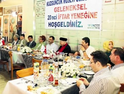 Kuzguncuk Beth Yaakov Sinagogu'nda iftar