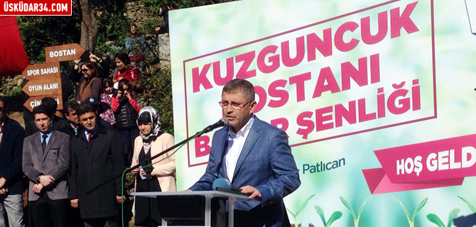 Kuzguncuk bostan'nda ocuklar toprakla bulutu