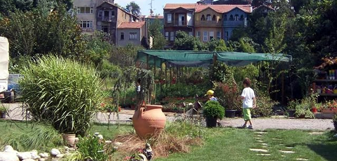 Kuzguncuk Bostan, skdar Belediyesi'ne kiraland