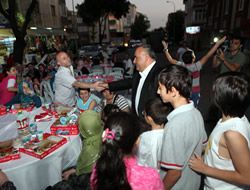 mraniye'de mahalle iftarlar devam ediyor