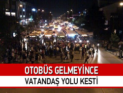 11 S yolcular skdar'da yolu kapatt