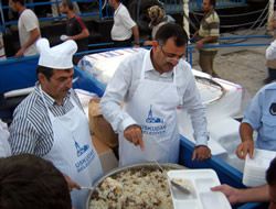 skdar'da Ramazan'n ilk iftar