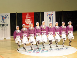 skdarl Folklorcular 5 kupa birden ald