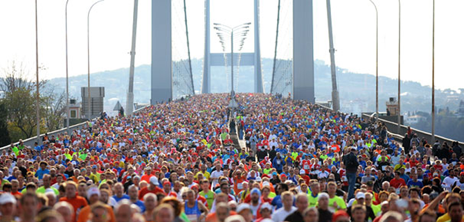 stanbul Maratonu iin yarn baz yollar kapatlacak