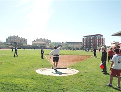 Yldzlar-Genler Olimpik Sporcu Yarmalar, Burhan Felek'te yapld