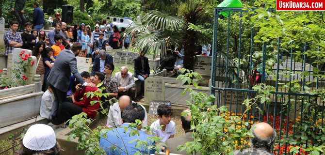 Cahit Zarifoğlu mezarı başında anıldı